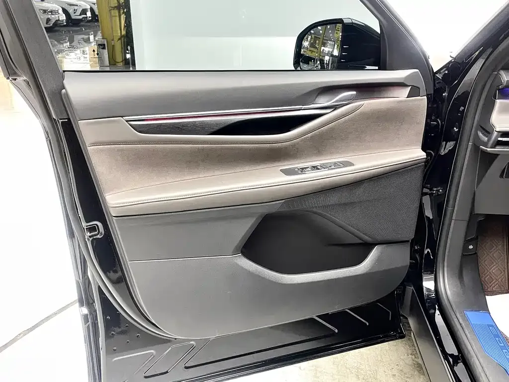 Ford Edge 2025 из CN, фото 5