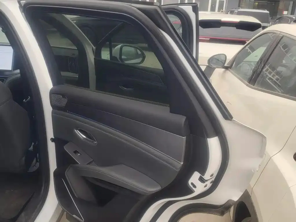 BYD L DM-i 2025 из CN, фото 7