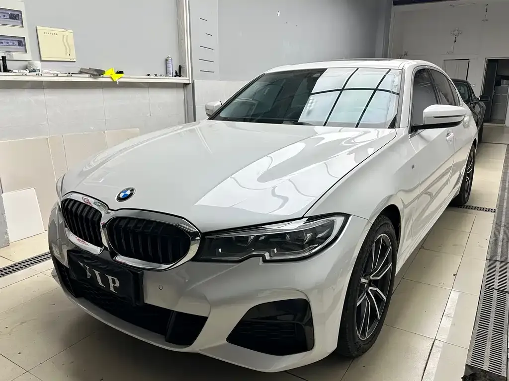 BMW 3 Series — фото 1