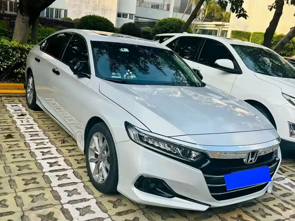 Honda Accord — фото 2