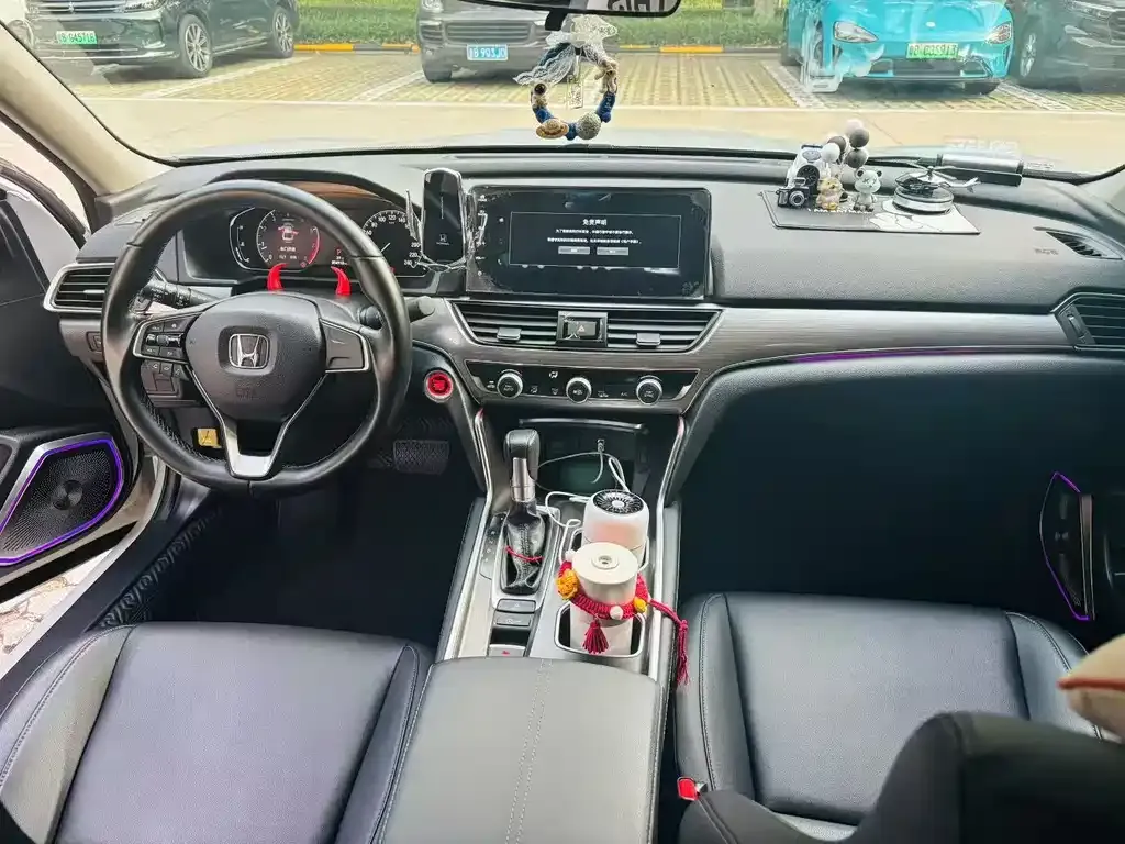 Honda Accord — фото 3