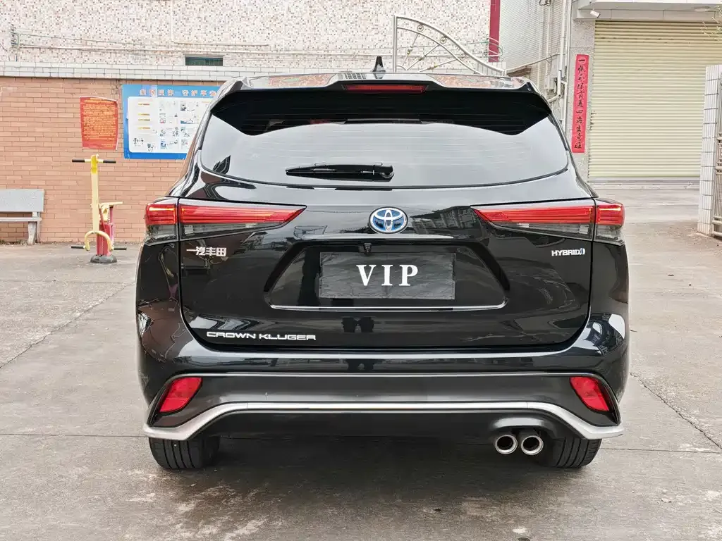 Toyota Crown Kluger 2023 из CN, фото 2