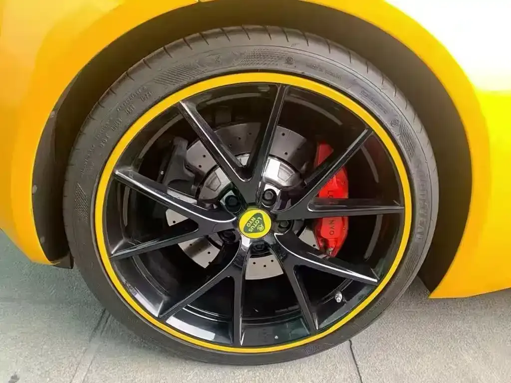 Lotus Emira 2023 из CN, фото 9