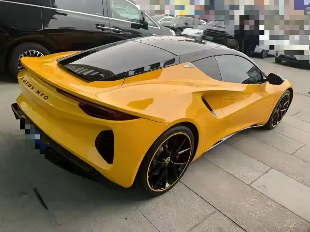 Lotus Emira 2023 из CN, фото 7