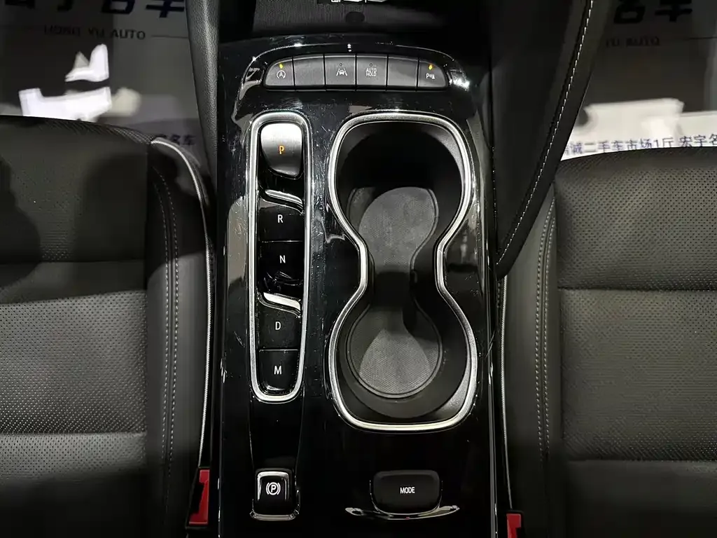 Buick Envision Plus — фото 2