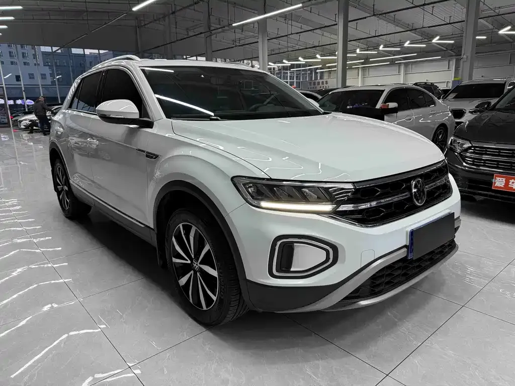 Volkswagen T-Roc 2023 из CN, фото 4