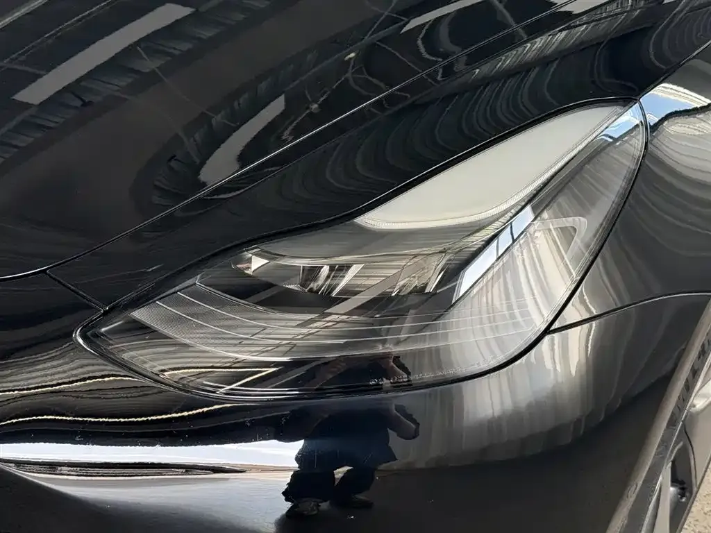 Tesla Model 3 — фото 6