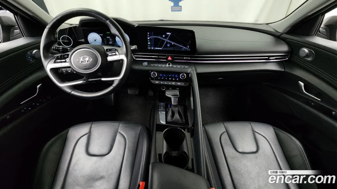 Hyundai AVANTE — фото 3