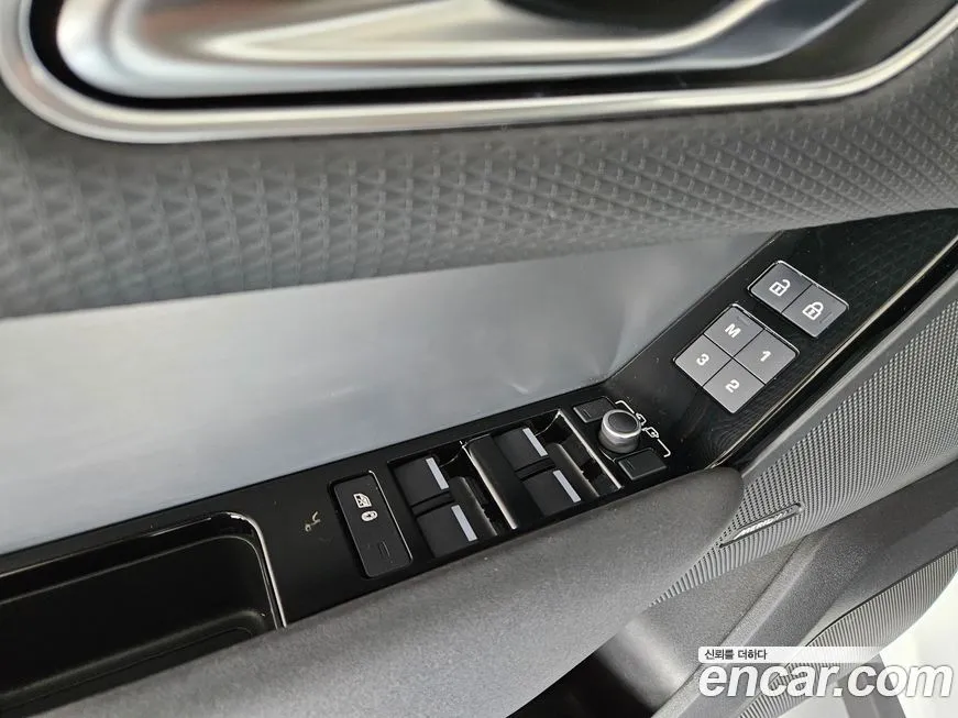 Land Rover Range Rover Velar 2023 из KR, фото 6