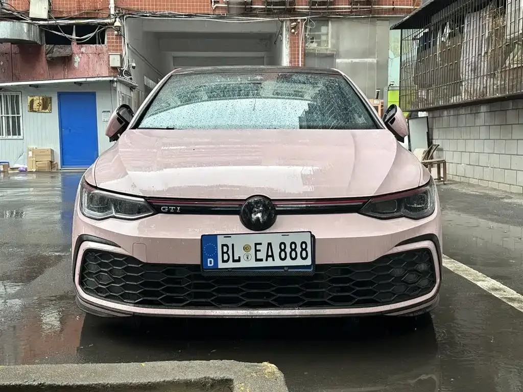 Volkswagen Golf GTI 2023 из CN, фото 1
