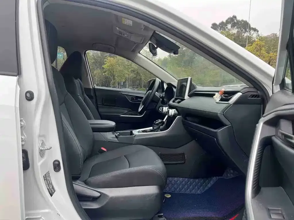 Toyota RAV4 2022 из CN, фото 8