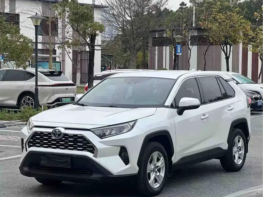 Toyota RAV4 2022 из CN, фото 9