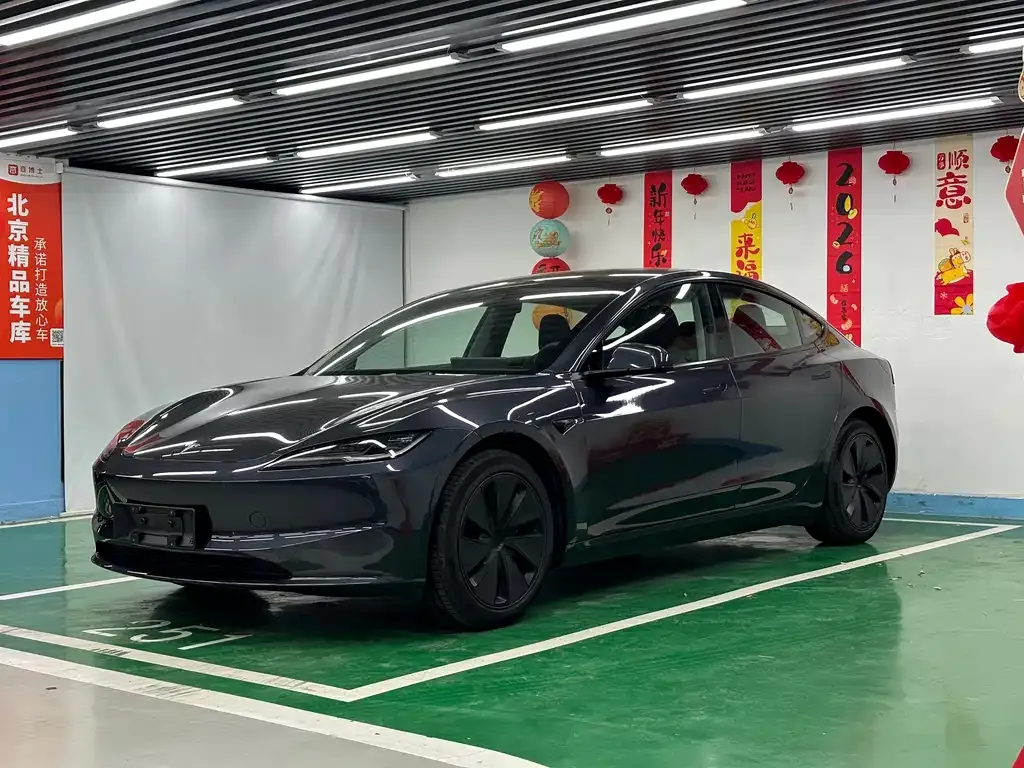Tesla Model 3 2023 из CN, фото 1