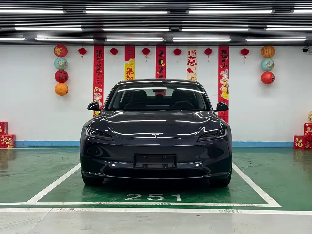 Tesla Model 3 2023 из CN, фото 8