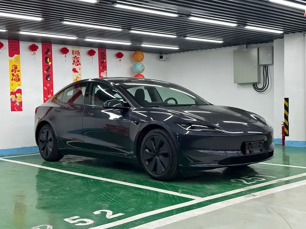 Tesla Model 3 2023 из CN, фото 4