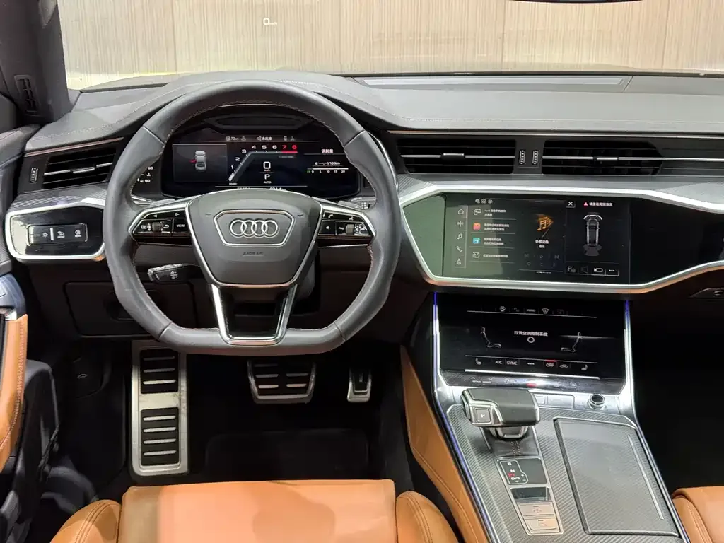 Audi A7L — фото 2