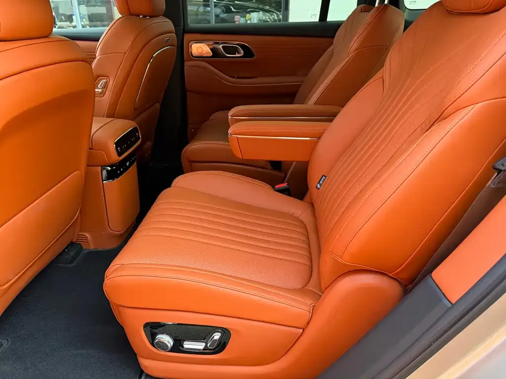 Geely 银河M9 2025 из CN, фото 4