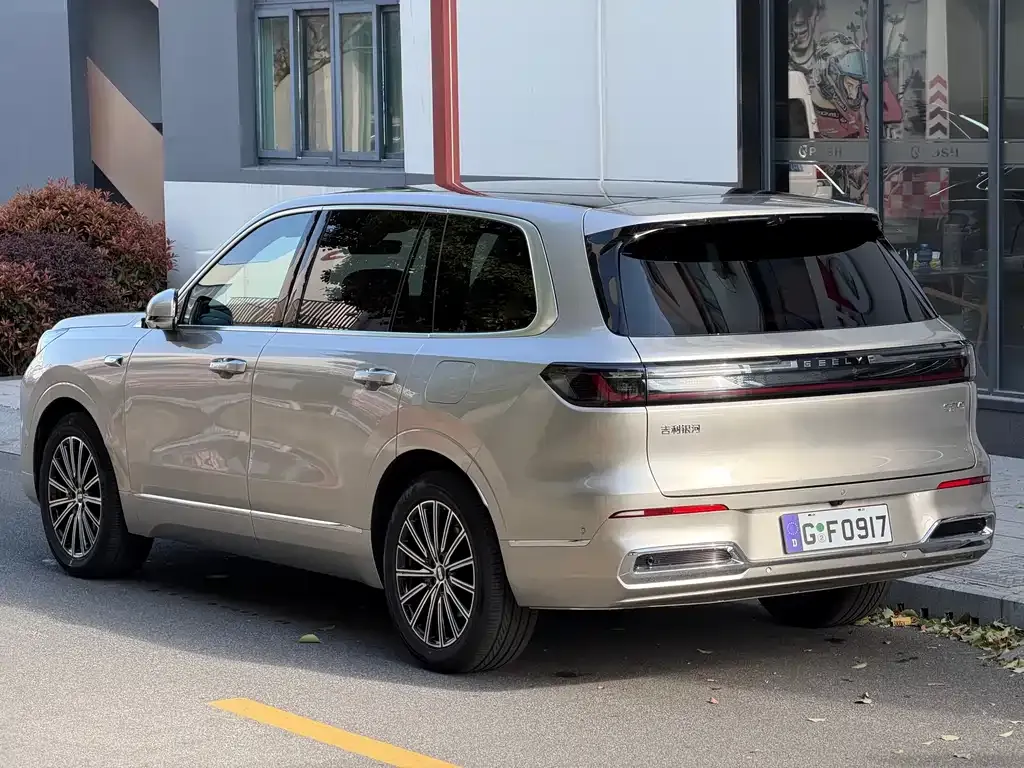 Geely 银河M9 2025 из CN, фото 3