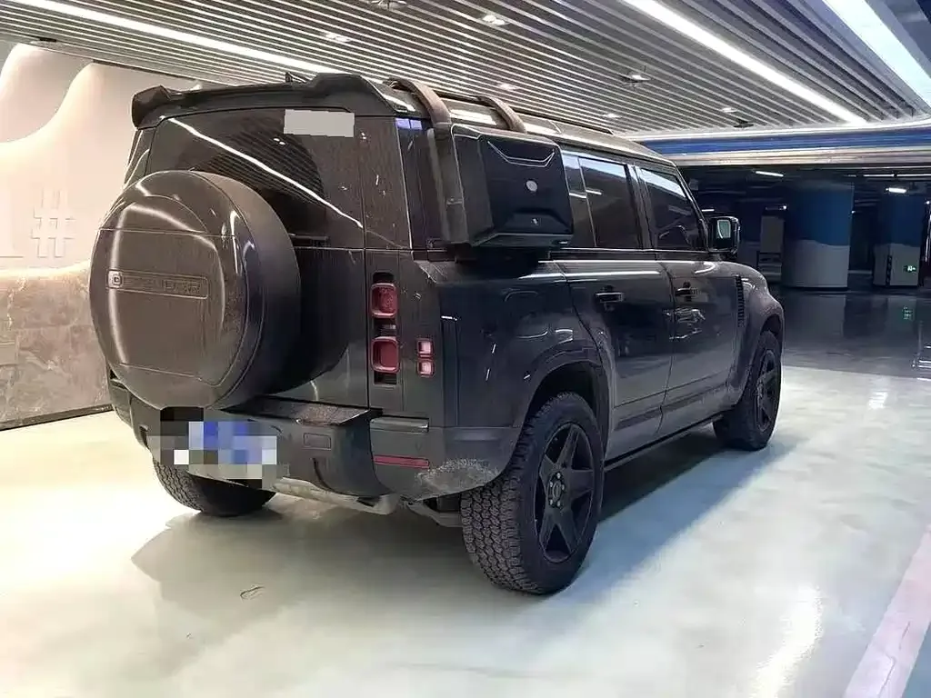 Land Rover Defender — фото 8