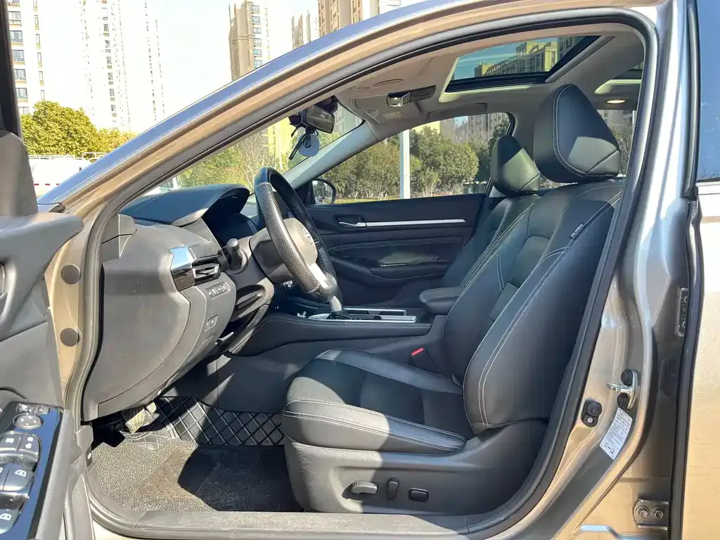 Nissan Teana — фото 10