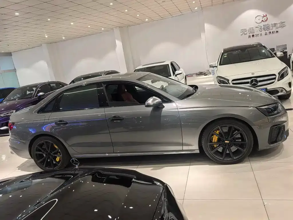 Audi S4 2023 из CN, фото 8