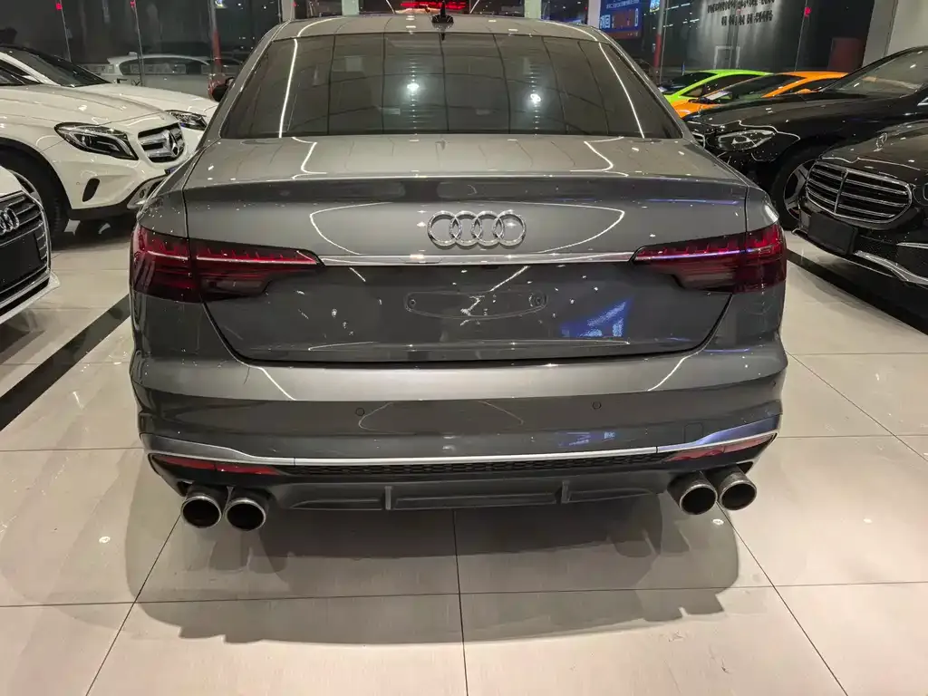 Audi S4 2023 из CN, фото 3