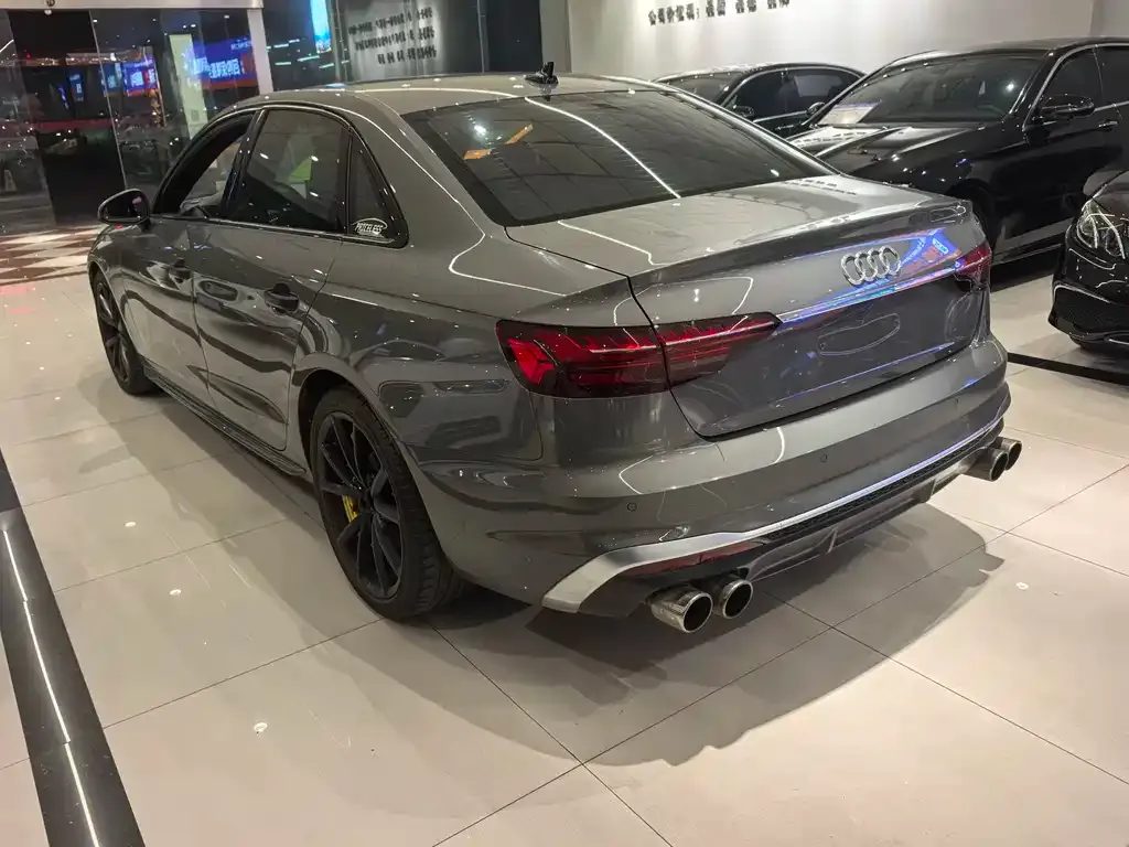 Audi S4 2023 из CN, фото 2