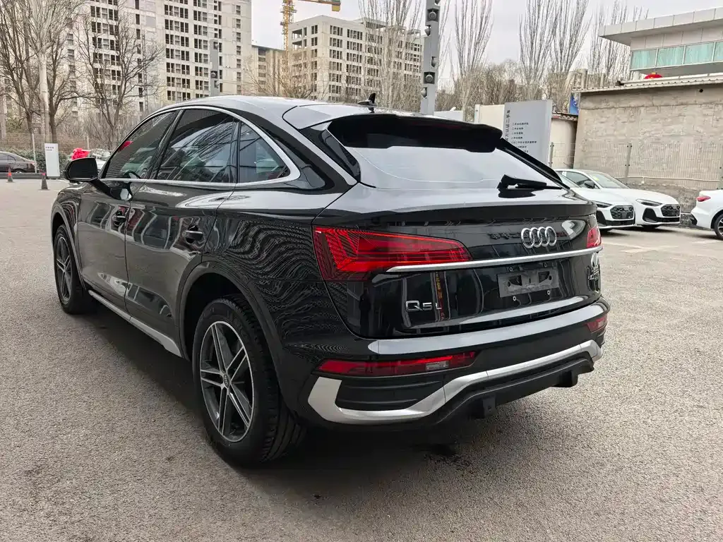 Audi Q5L Sportback 2021 из CN, фото 7