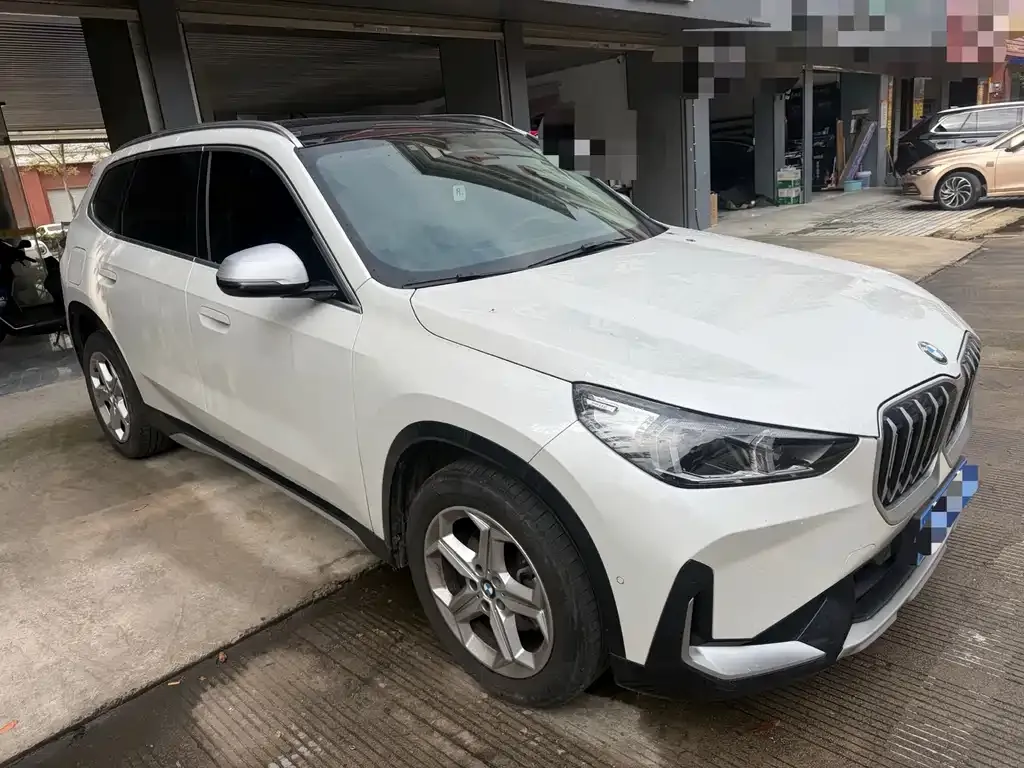 BMW X1 — фото 10