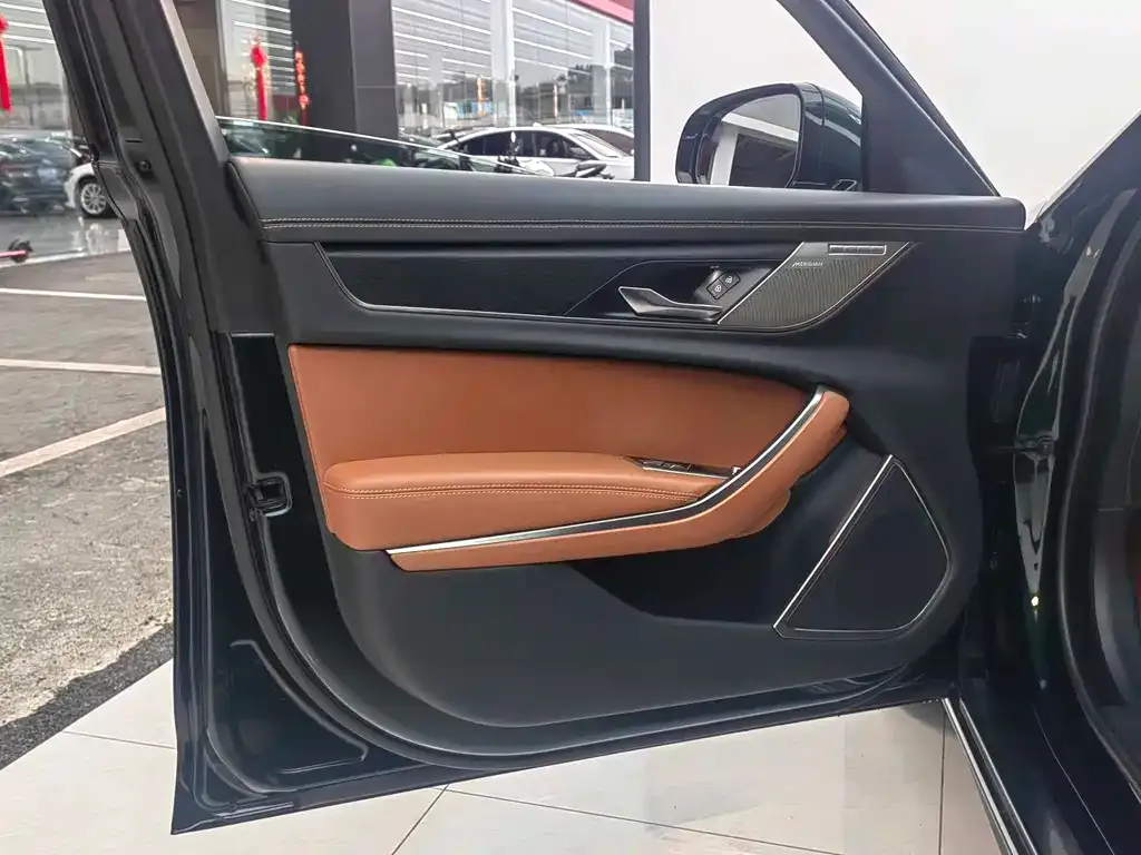 Jaguar XFL 2022 из CN, фото 2