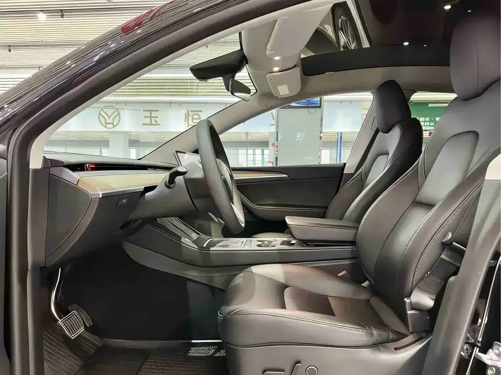 Tesla Model Y 2022 из CN, фото 2