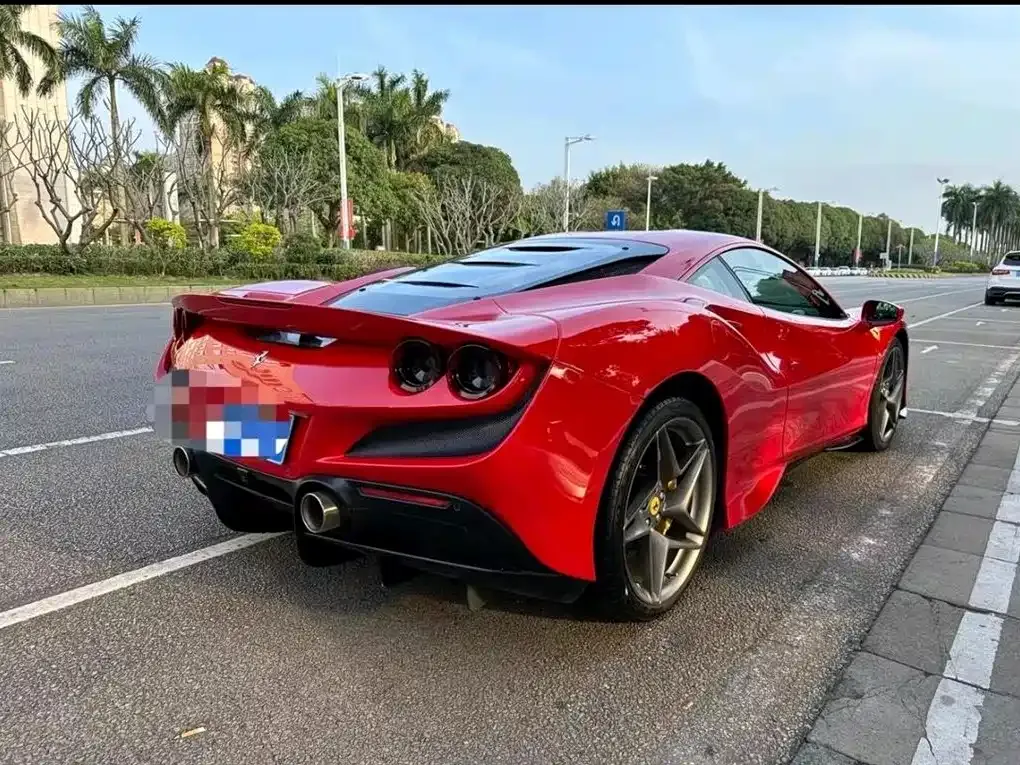 Ferrari F8 — фото 2