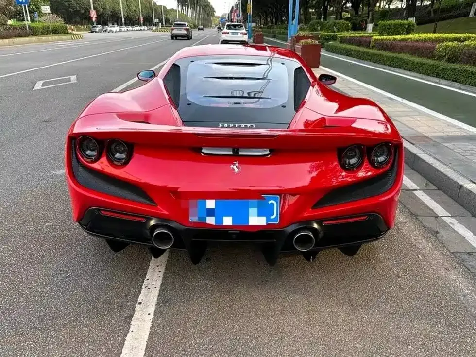 Ferrari F8 — фото 3