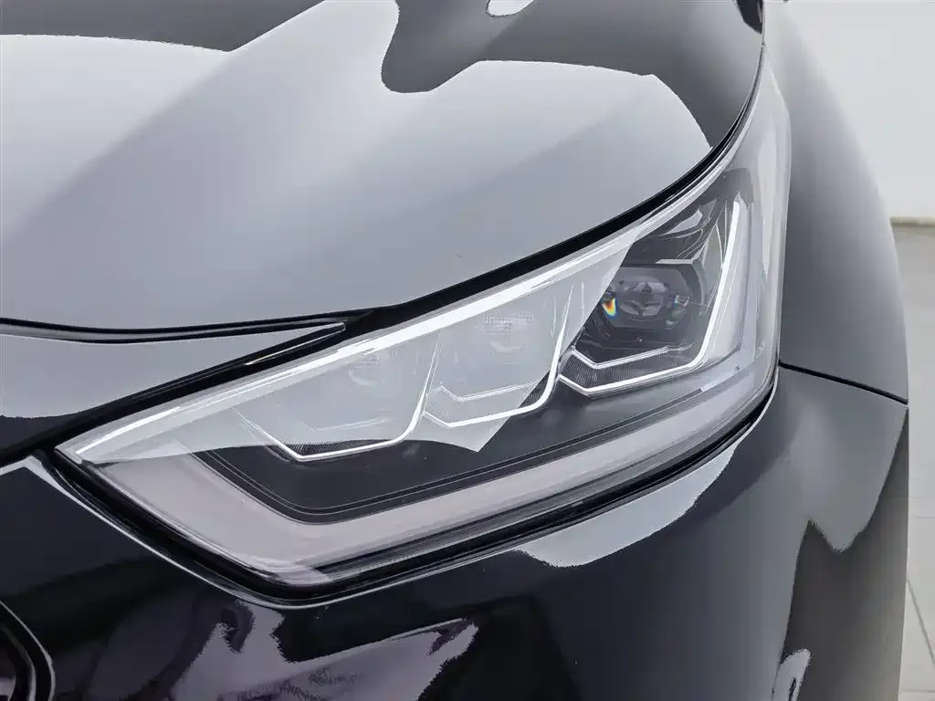 Toyota Crown Kluger 2023 из CN, фото 3