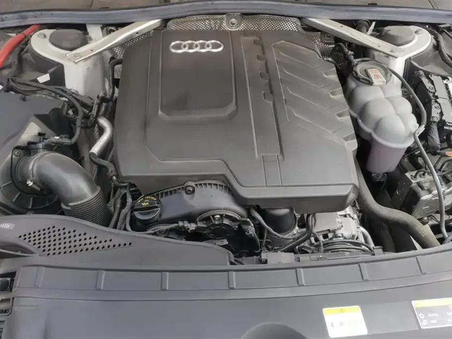 Audi A4L 2024 из CN, фото 8