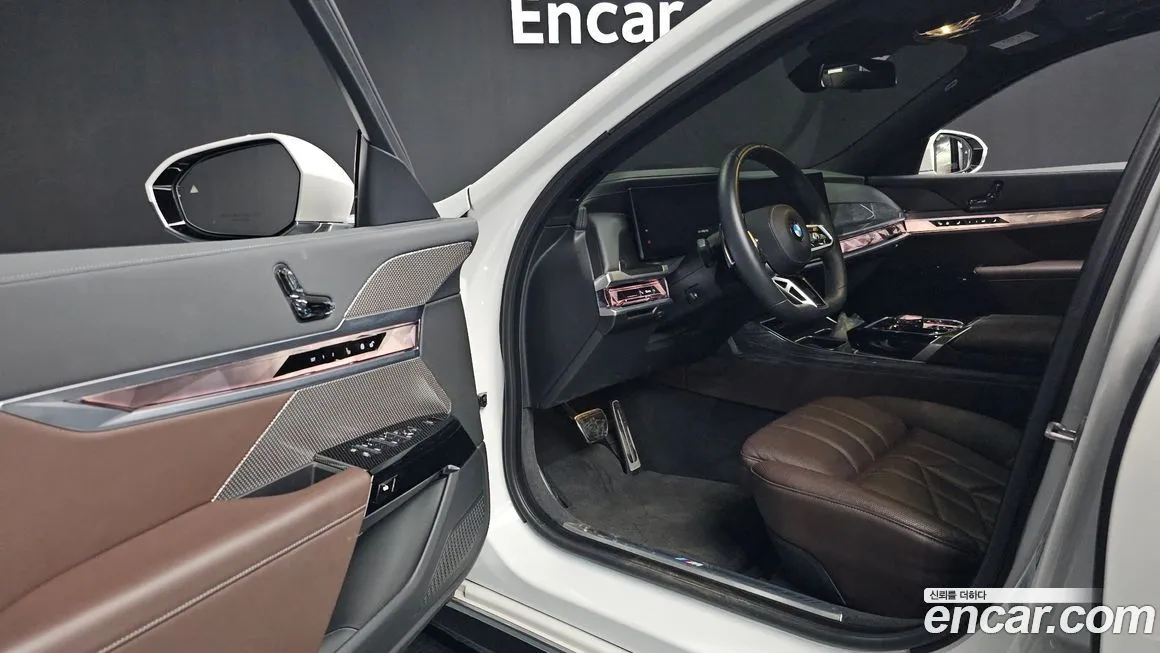 BMW 7-Series 2023 из KR, фото 7
