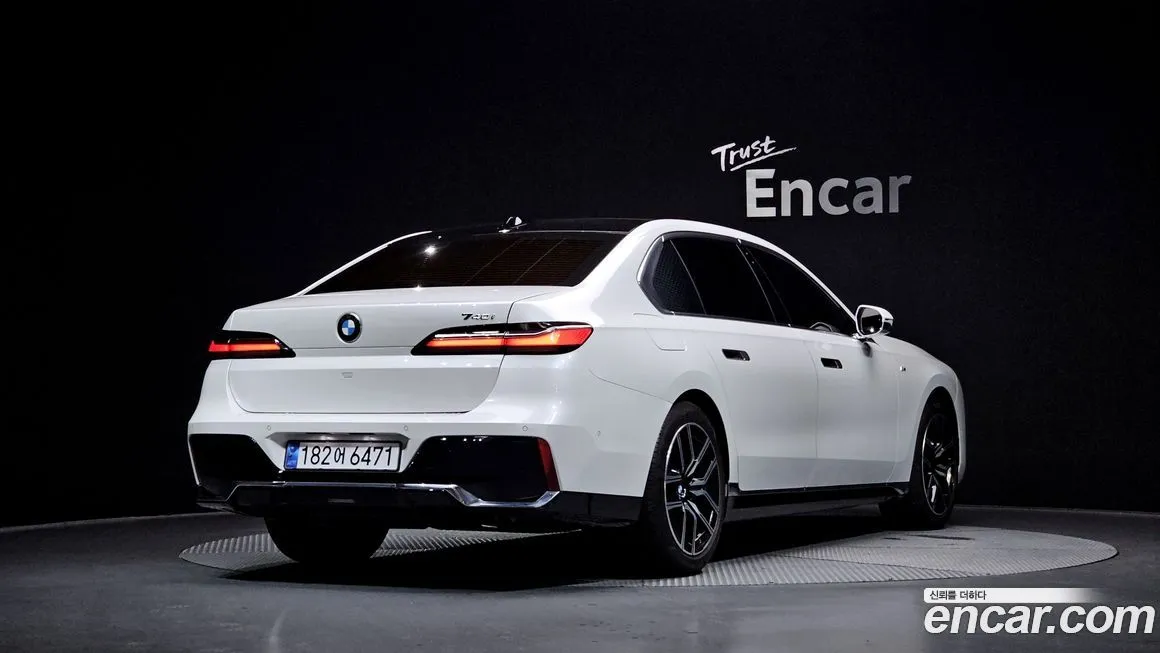 BMW 7-Series 2023 из KR, фото 4