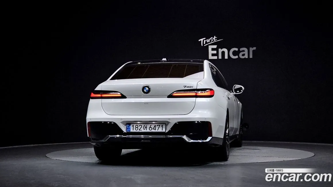 BMW 7-Series 2023 из KR, фото 2