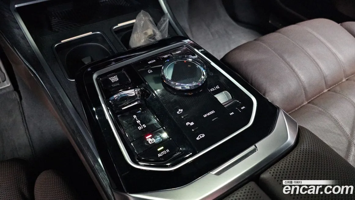 BMW 7-Series 2023 из KR, фото 3