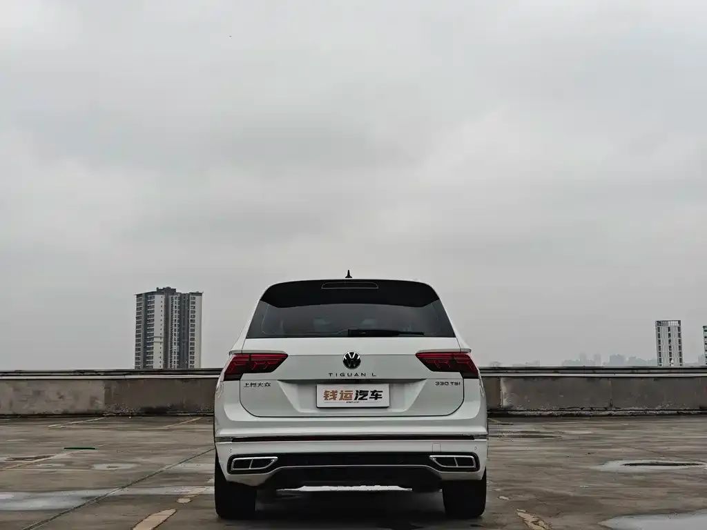 Volkswagen Tiguan L — фото 3