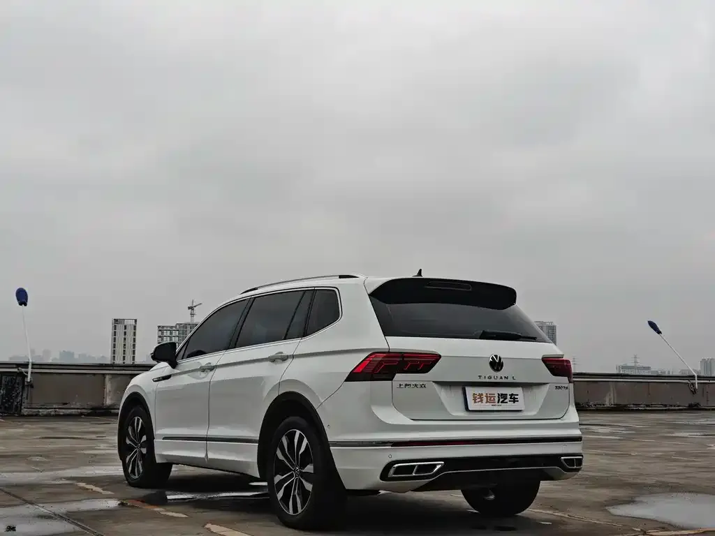 Volkswagen Tiguan L — фото 2