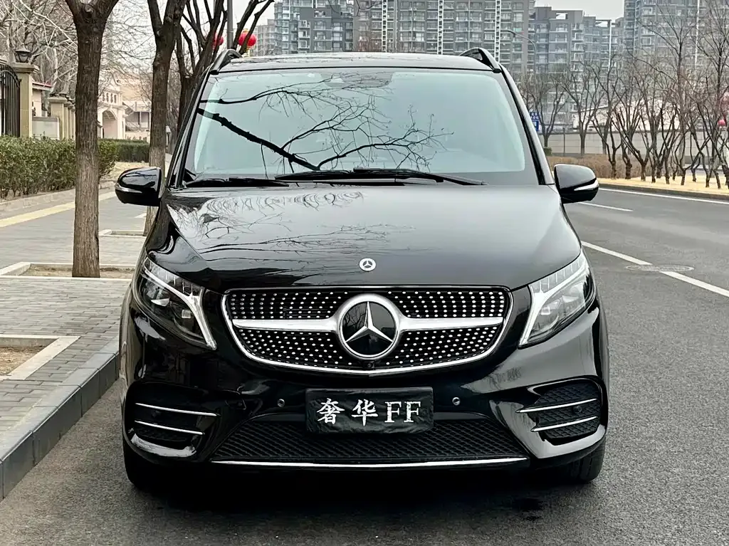 Mercedes-Benz V-Class — фото 8