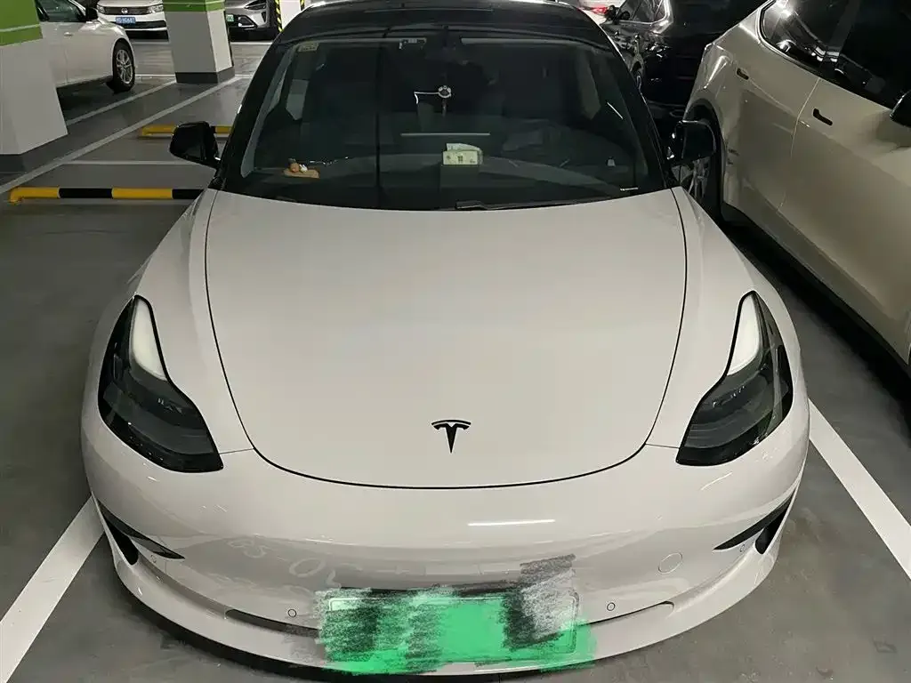 Tesla Model 3 — фото 2
