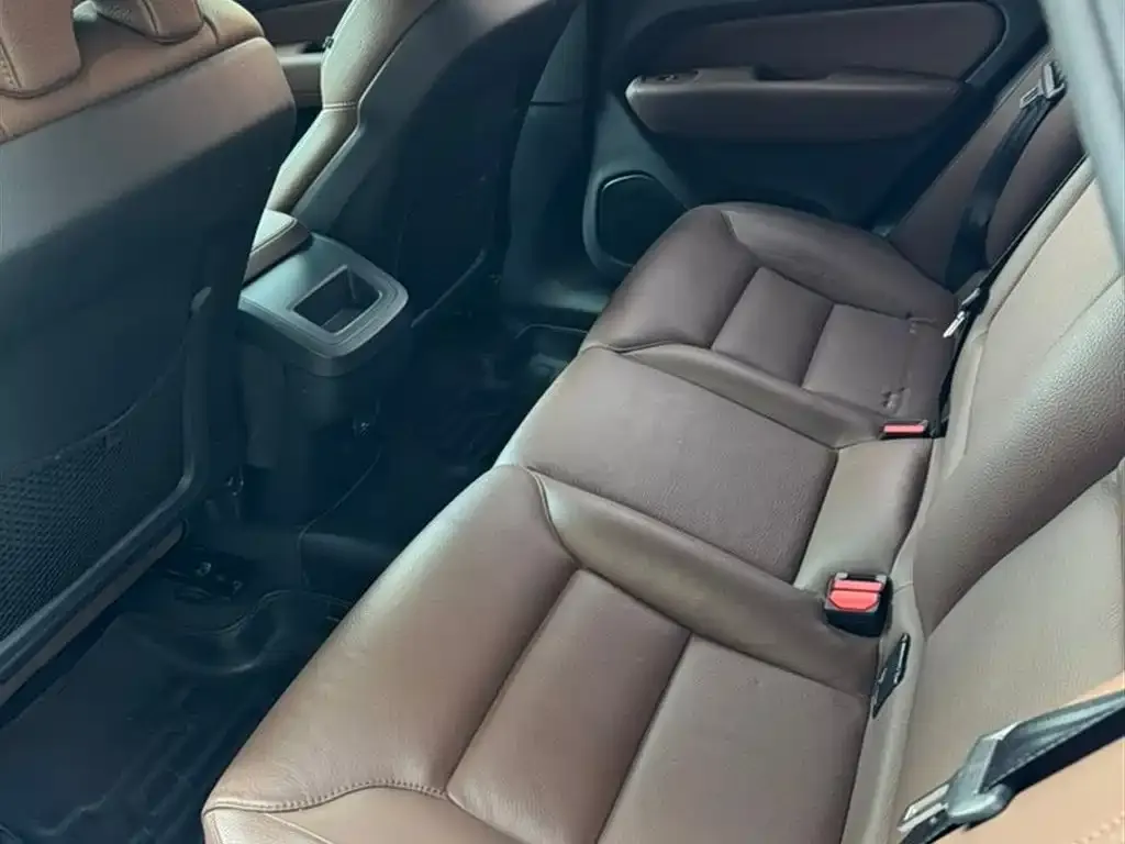 Volvo XC60 — фото 2