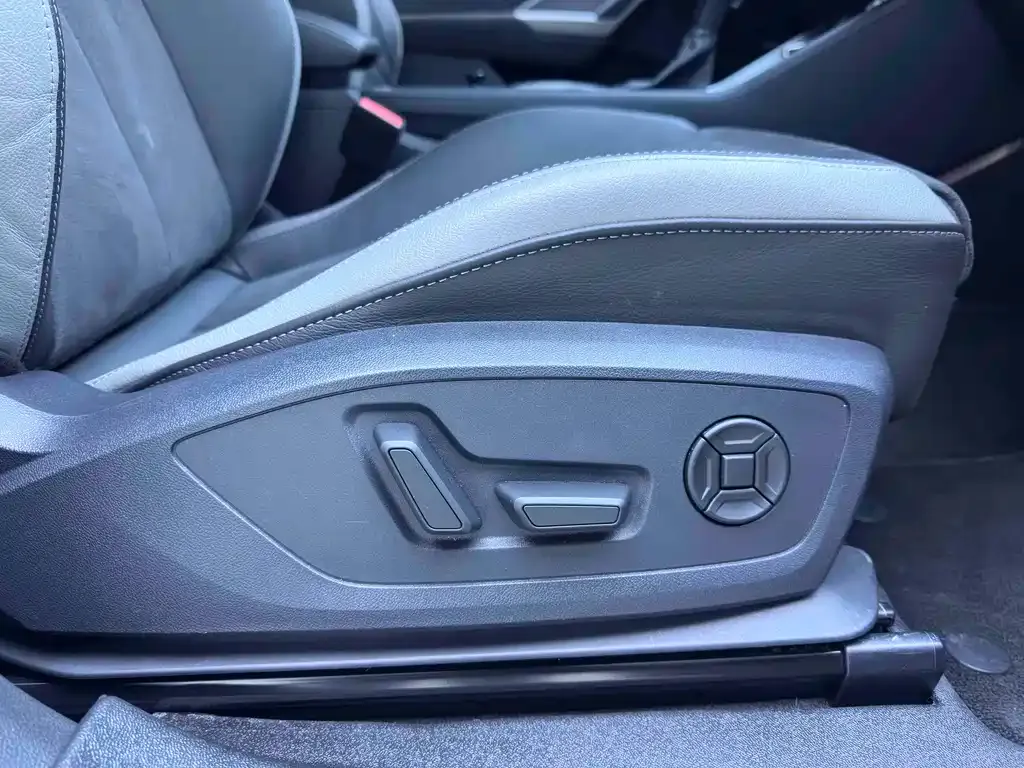 Subaru Forester 2023 из CN, фото 8