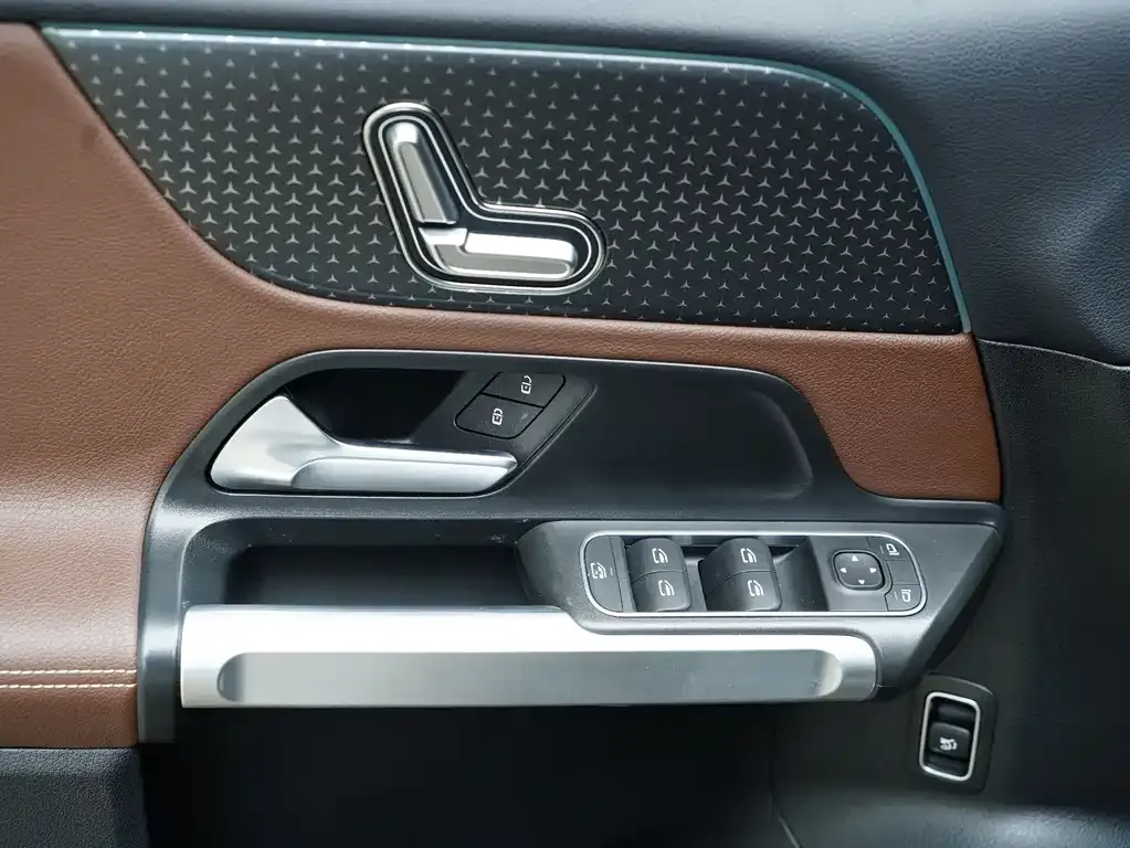 Mercedes-Benz GLB 2024 из CN, фото 6