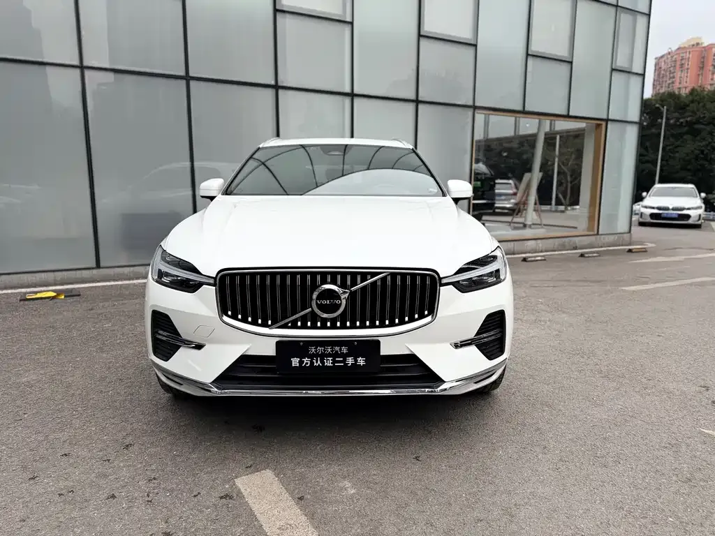 Volvo XC60 2024 из CN, фото 2