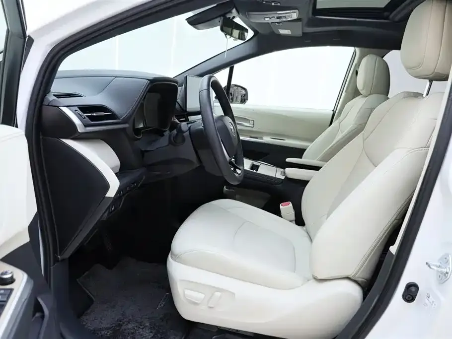 Toyota Sienna 2026 из CN, фото 9