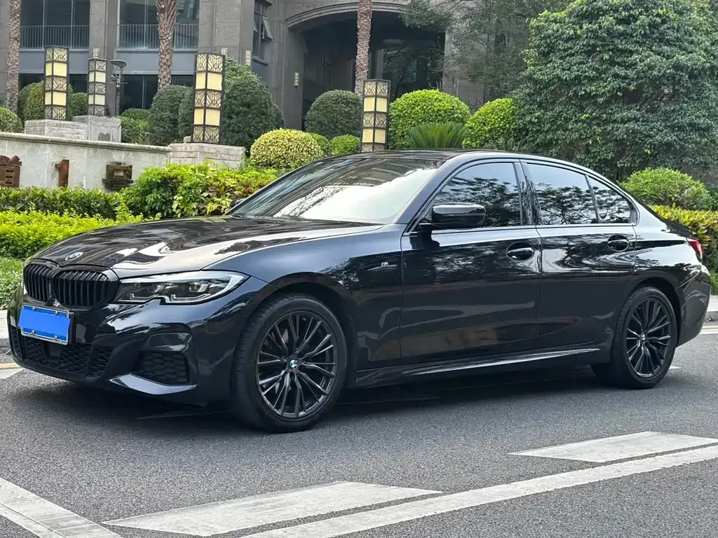 BMW 3 Series 2021 из CN, фото 1