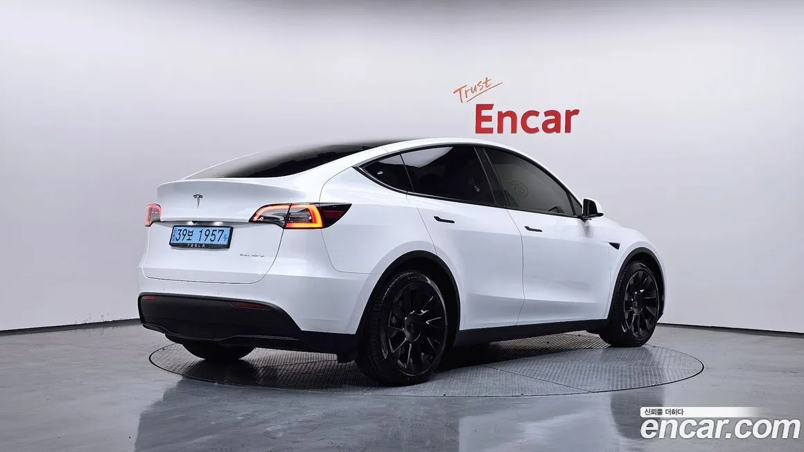 Tesla Model Y 2021 из KR, фото 7
